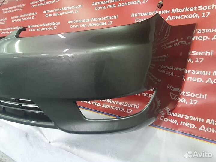 Бампер Camry передний