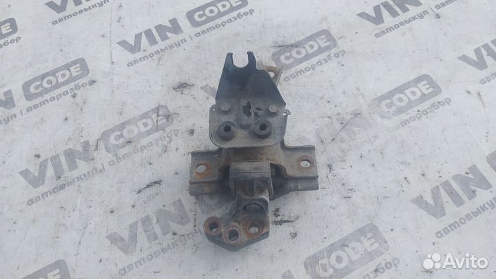 Опора двигателя правая Kia Picanto