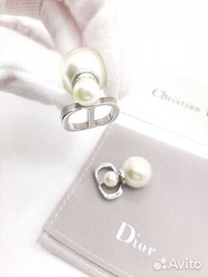 Серьги пусеты Christian Dior