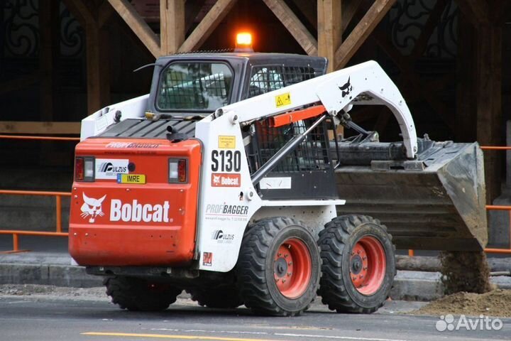 Стекло боковое левое и правое для Bobcat S250