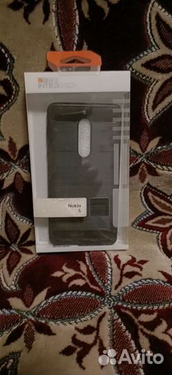 Чехлы на телефон