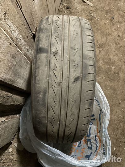 Bridgestone MY-02 Sporty Style 215/45 R17