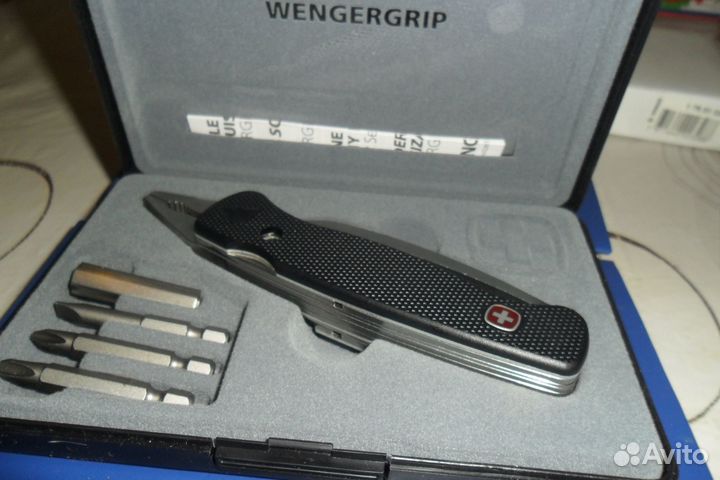 Подарок на новый год парню