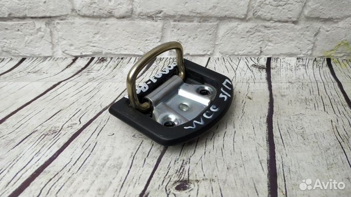 Такелажная петля Таурег Пассат Кайен