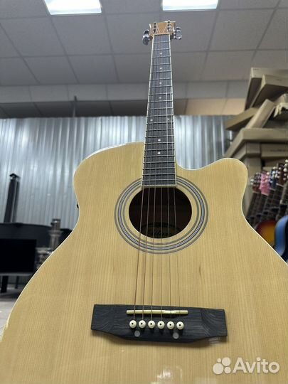 Электроакустическая гитара