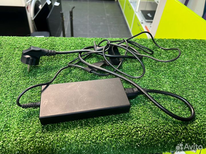 Ноутбук MSI Bravo 15 C7VF-039XRU