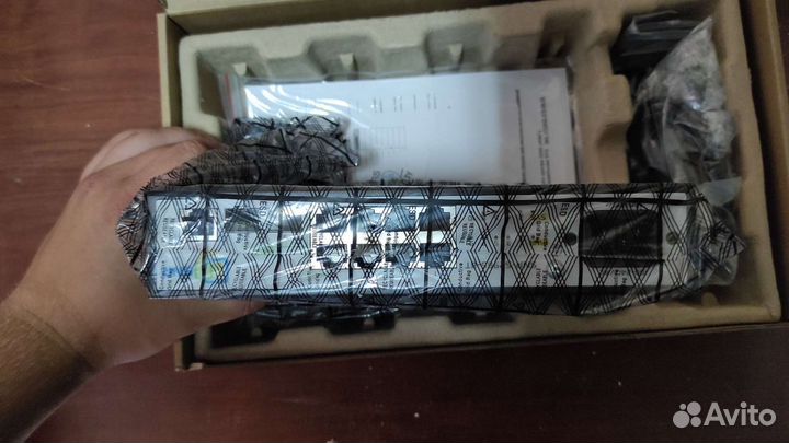 Управляемый коммутатор 2 уровня SNR-S2965-8T