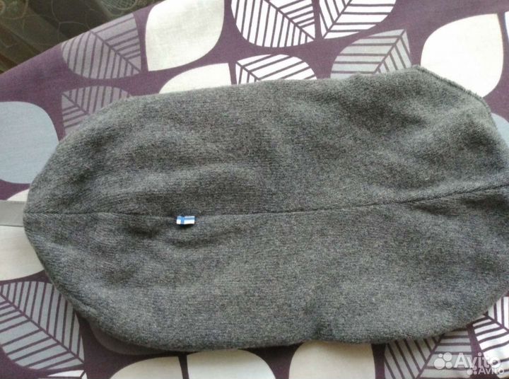 Шлем, шапки 7 шт