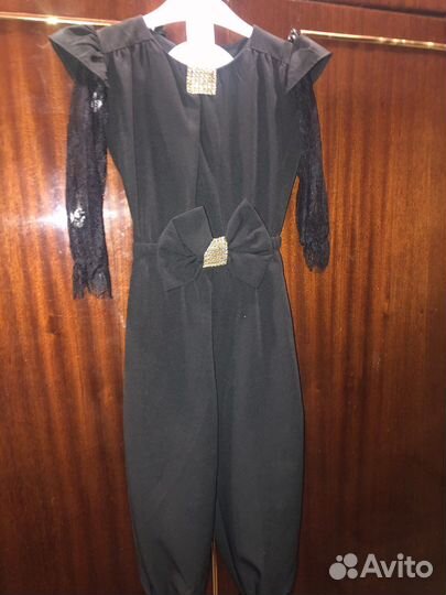 Комбинезон праздничный для девочки