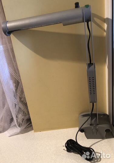 Лампа настольная для школьника Moll