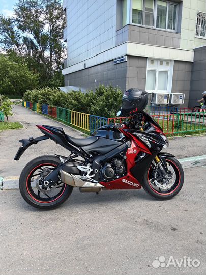 Suzuki GSX S1000F