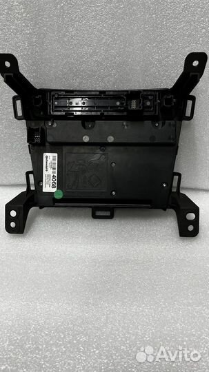 Блок управления магнитолой Opel Insignia Navi 650