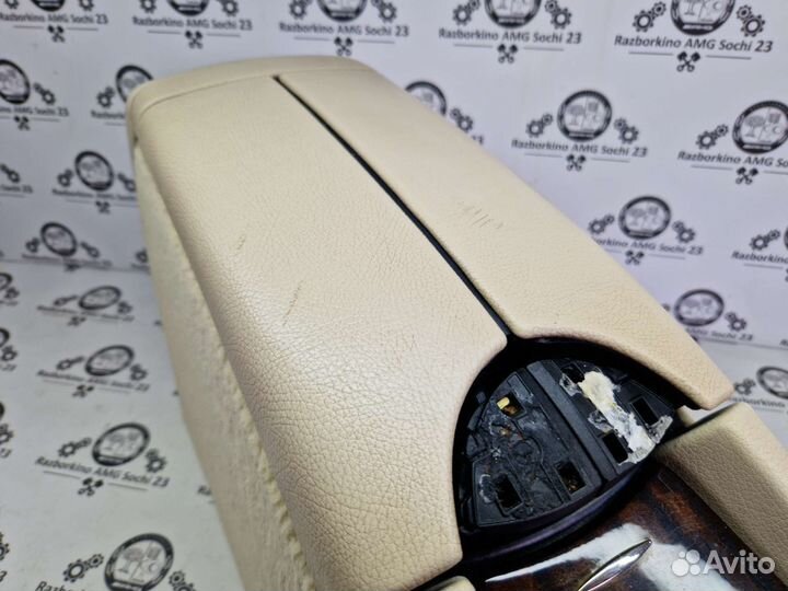 Центральная консоль подлокотник для Mercedes W211