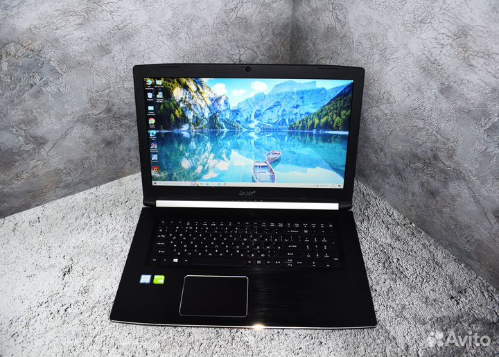 Ноутбук acer на Core i5-8250U/ MX150/ 17 дюймов