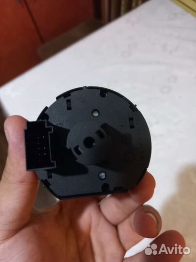 Переключатель света фар Volkswagen Polo