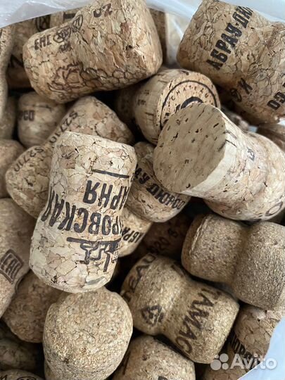 Пробки от шампанского 100шт