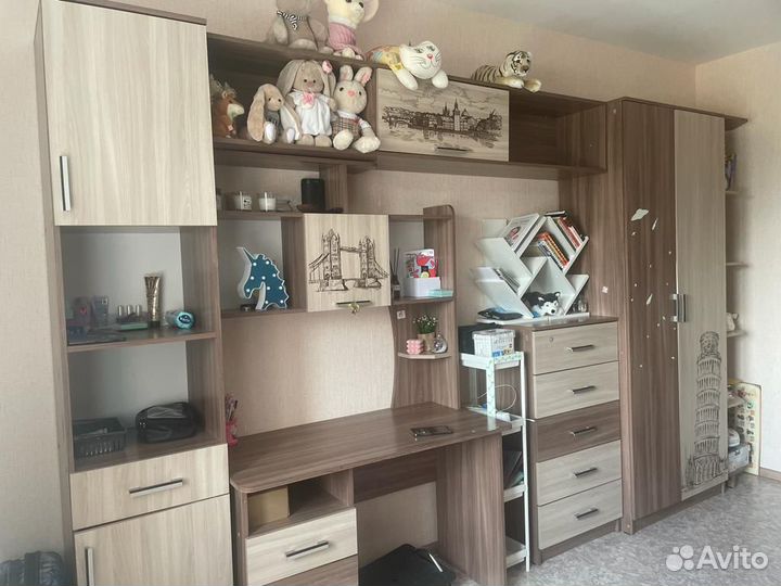 Продам спальный гарнитур бу