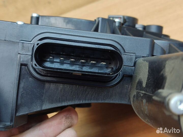 Привод крышки багажника, Audi A8 D3