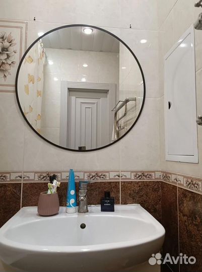 Круглое зеркало