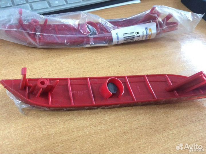 Катафот бампера задний левый Kia Rio HB 2015-2017