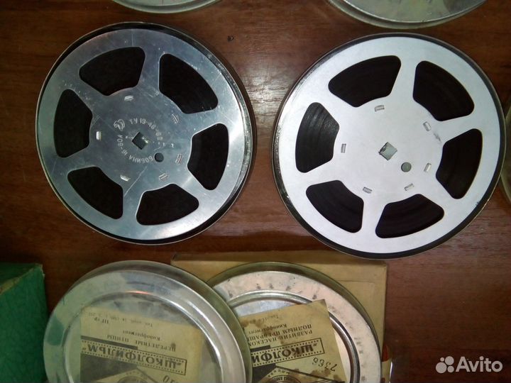 Киноплёнка 16 мм с записью для кинопроектора