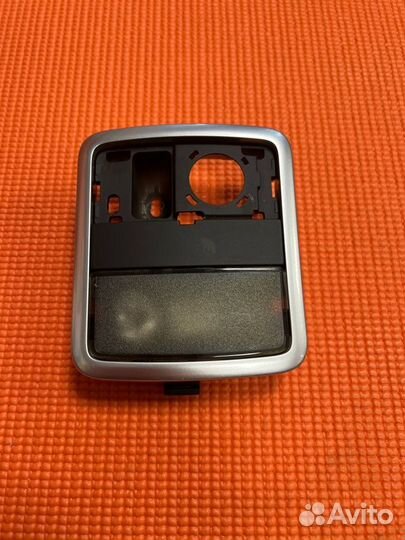 Плафон подсветки салона Land Rover Range Rover