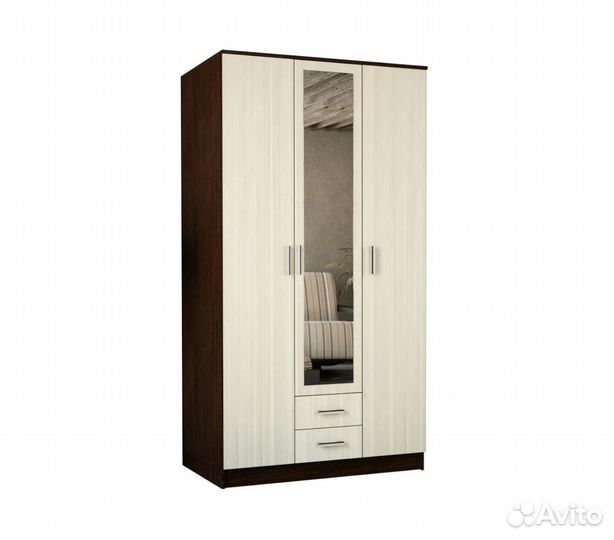 Шкаф трехдверный новый