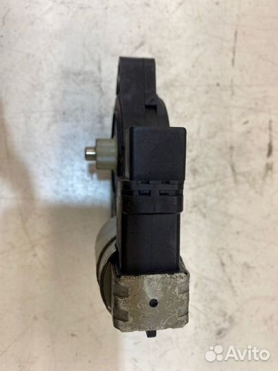 Мотор стеклоподъемника задний левый Mazda 6 седан