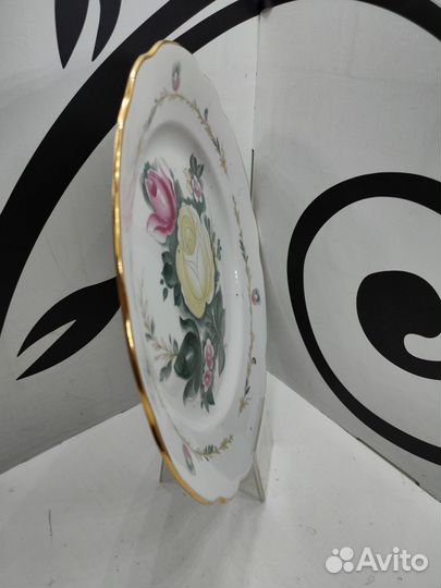 Тарелка из сервиза 