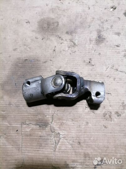 Карданчик рулевой Sprinter Carib 110