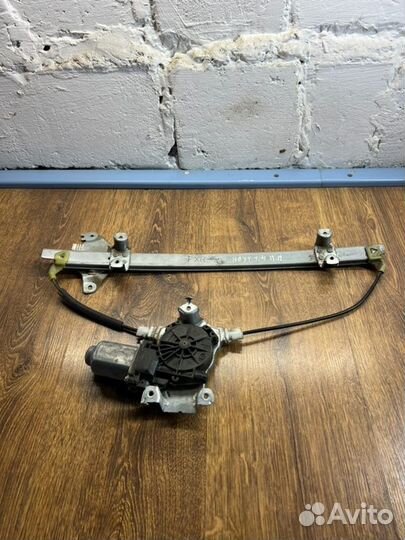 Стеклоподъемный механизм передний правый Nissan