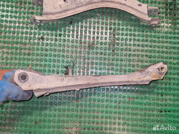 Рычаг задний нижний Volvo S80 S60 Xc70
