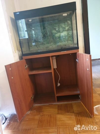 Аквариум с тумбой