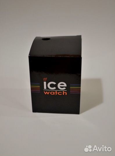 Наручные часы unisex ICE Watch white with black