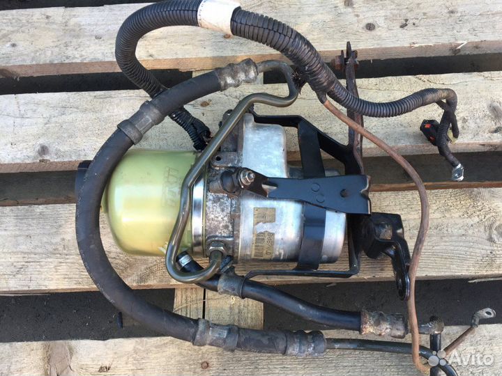 Насос гур TRW Opel Astra H / Zafira B