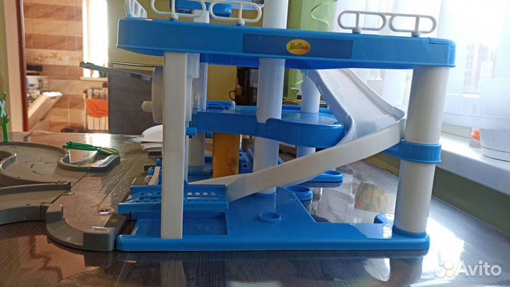 Парковка для машинок