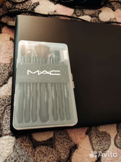 Кисти для макияжа новые