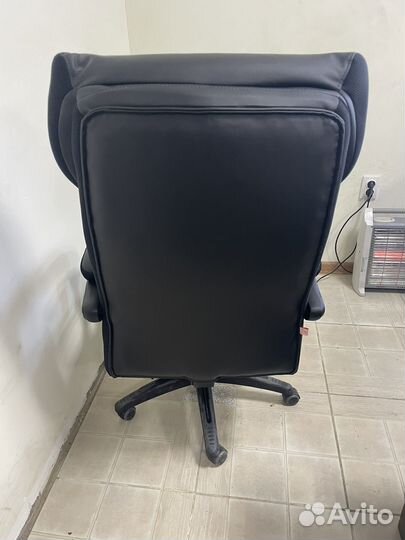 Компьютерное кресло