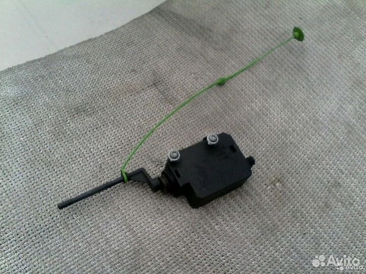 Электропривод замка лючка бензобака BMW X5 e53