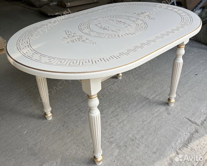 Столы и стулья