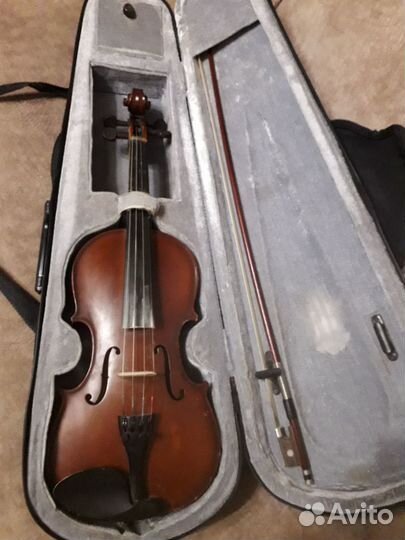 Продам скрипку 1/2