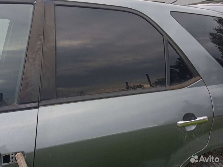 Стекла дверей Acura MDX 1