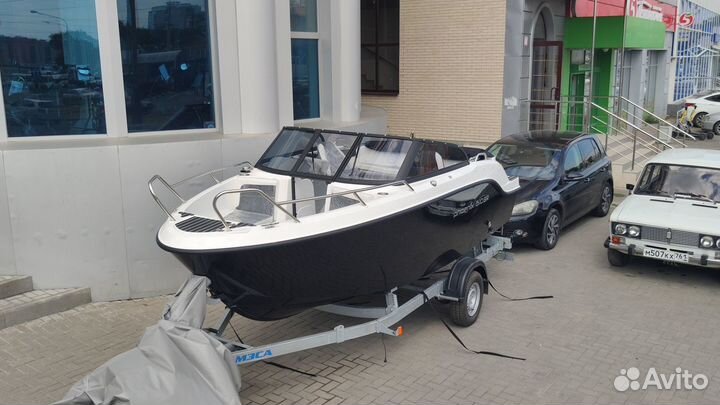 Катер Phoenix 510BR
