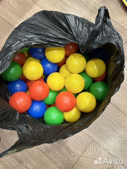 Детская палатка с шариками