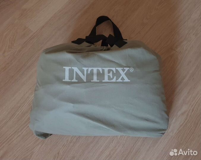 Надувной матрас с встроенным насосом intex