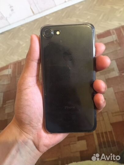 Мобильные телефоны бу iPhone 7