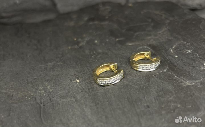 Золотоые серьги с бриллиантами
