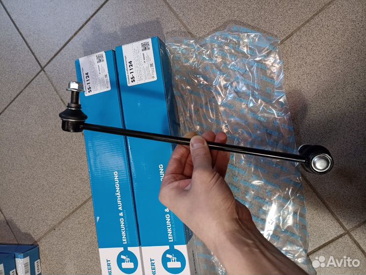 Стойка стабилизатора Audi A3 Skoda Octavia VW Golf