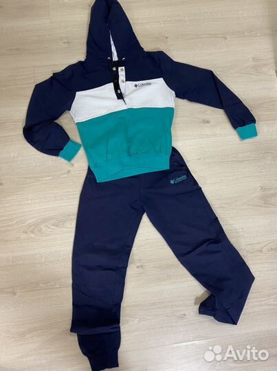 Спортивный костюм