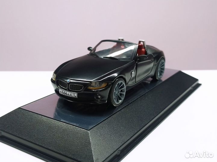 1:43 BMW Z4 (E85) Black Matt